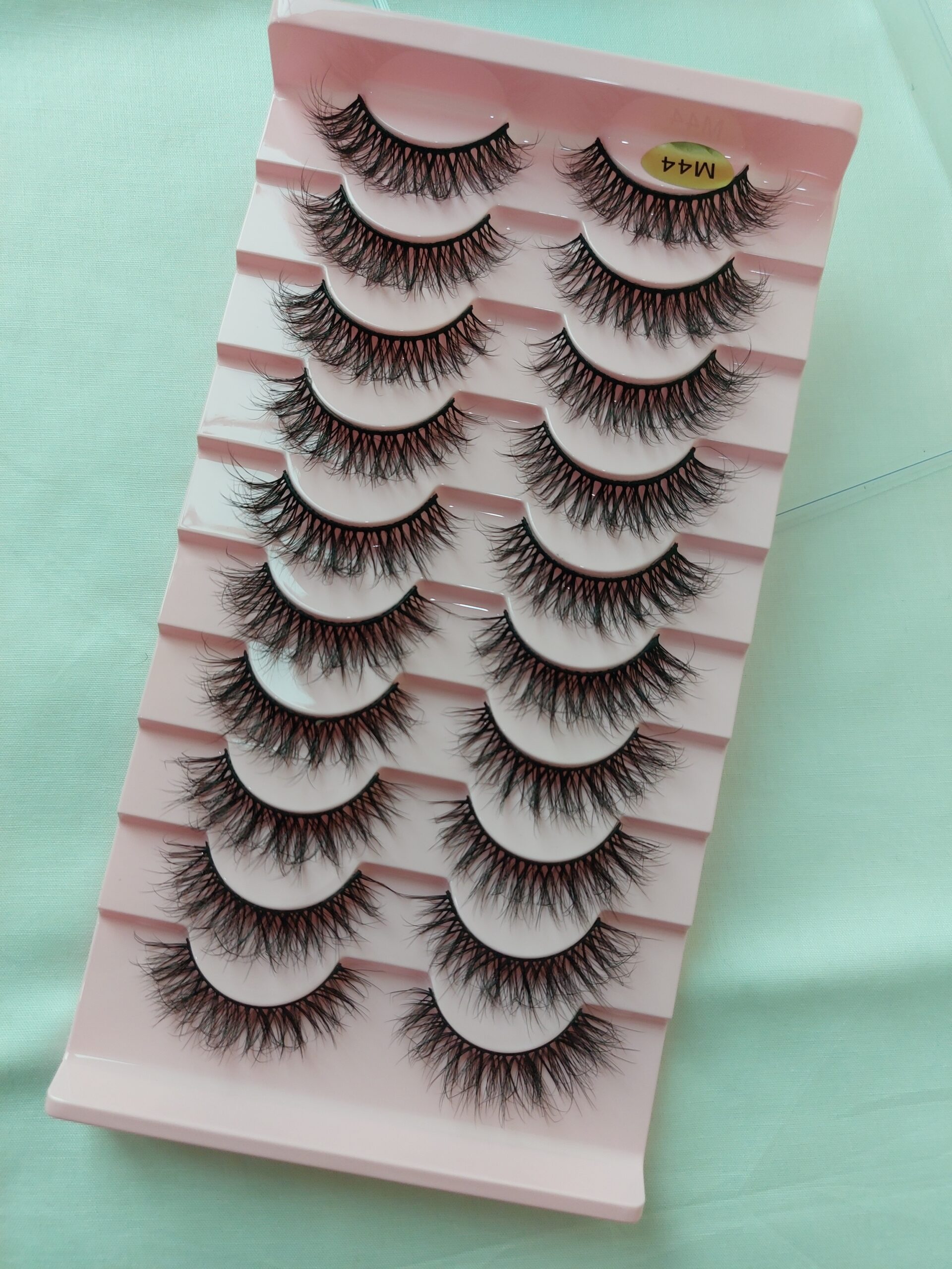 10-pack-mink-eyelashes-m44