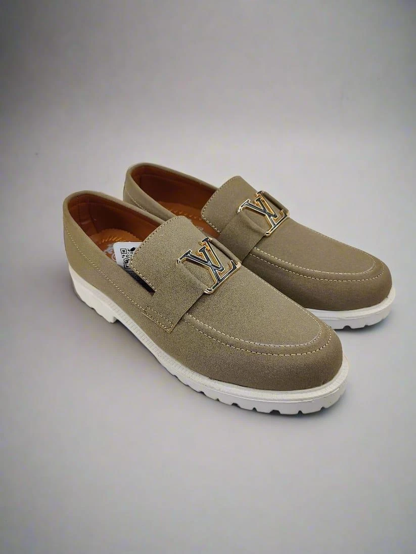 Men's Formal Beige Leather Loafers - Stylish Comfort for Every Occ